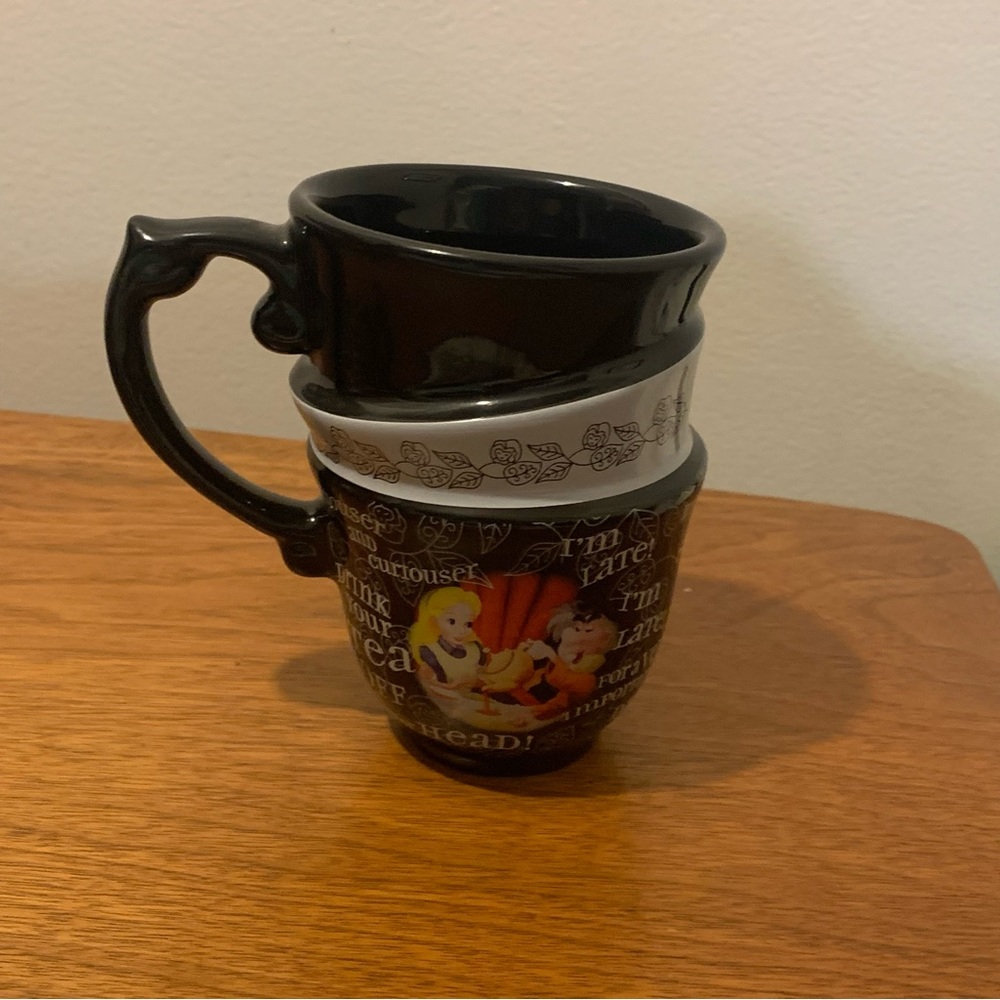 Alice in Wonderland Teacup